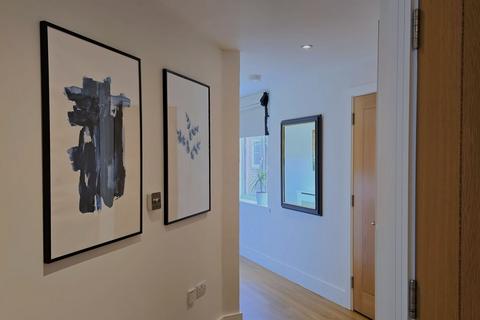 38 Poplar Road, Esher, KT10 0DD