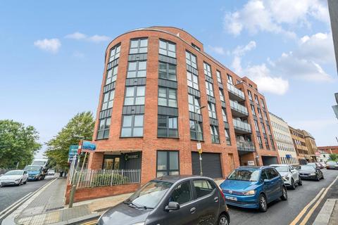 undefined, Finchley Central,  London,  N3