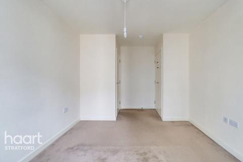 1 bedroom flat for sale, High Street, Stratford