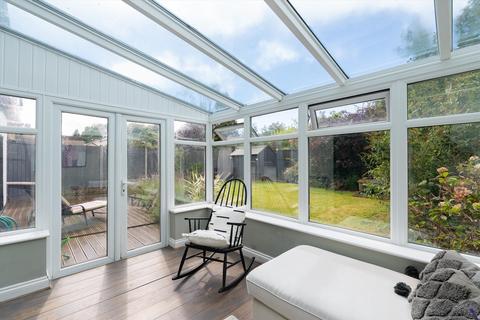 52 Robin Hood Lane, London, SW15 3PX