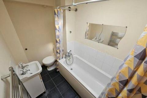 undefined, Glendale Road, Northfleet, Gravesend, Kent, DA11
