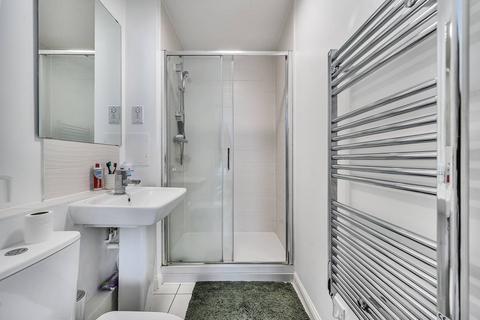 2 bedroom flat for sale, Grahame Park Way, Colindale, London, NW9