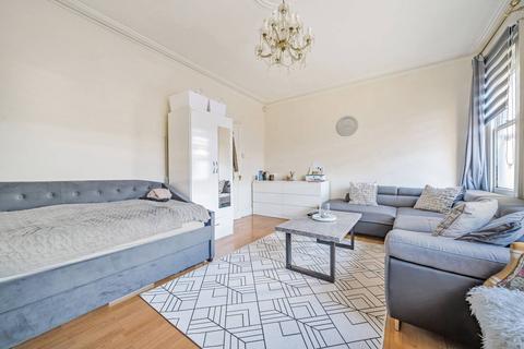 undefined, Elmdale Road, Wood Green, London, N13