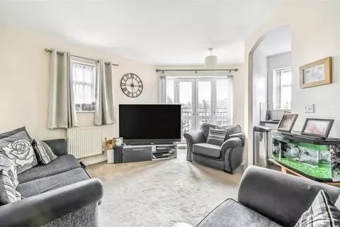 2 bedroom apartment for sale - Photo 4