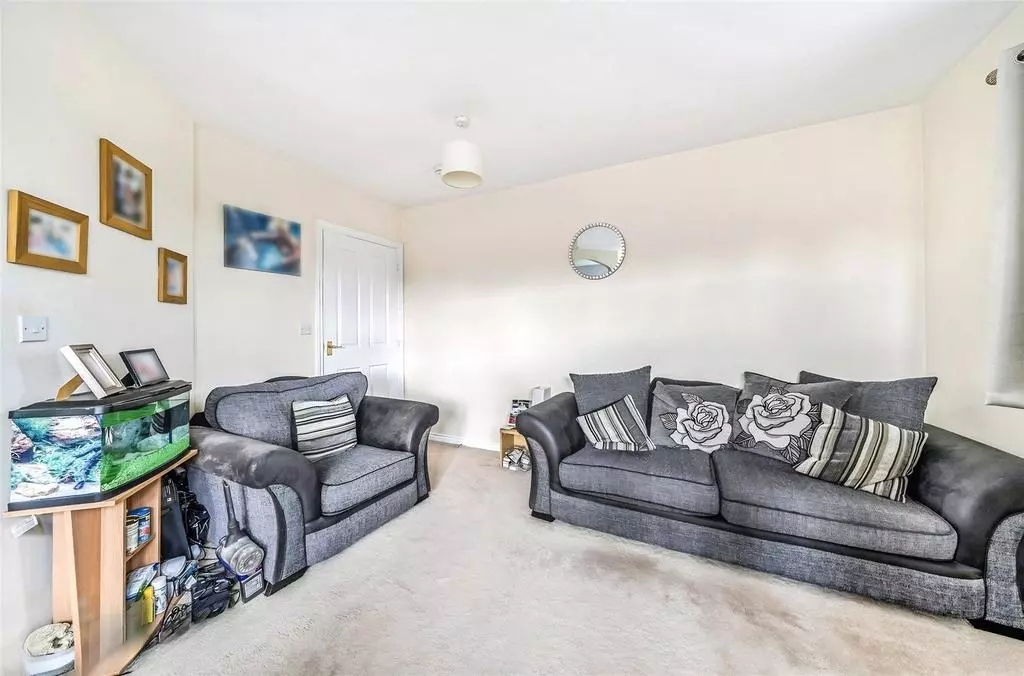 2 bedroom apartment for sale - Photo 7