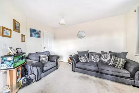 2 bedroom apartment for sale - Photo 6