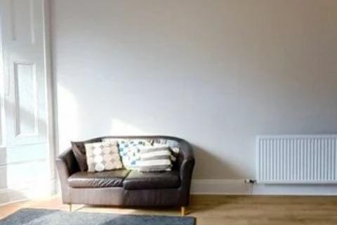 2 bedroom flat to rent, White Street, Glasgow, G11