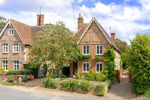 4 bedroom detached house for sale, Gable Cottage, Dinton