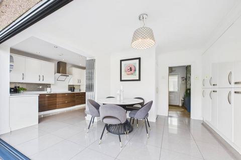 undefined, Queens Avenue, Feltham, Middlesex, TW13