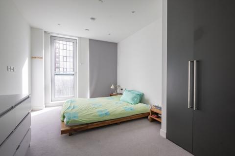 undefined, 251 Southwark Bridge Road, London, se1