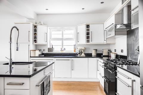 62 Eldon Road, Cheltenham, GL52 6TU