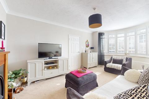4 bedroom detached house for sale, Windsor Road, Gravesend, DA12