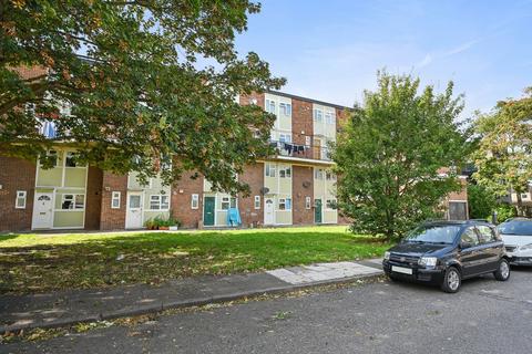 Swan Road, Southall, UB1
