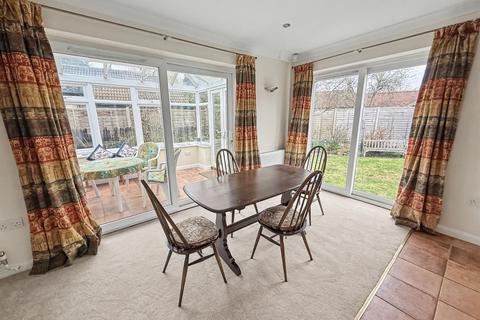 4 bedroom detached bungalow for sale, HORSELL