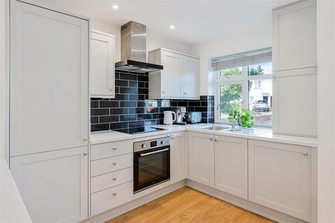 3 bedroom terraced house for sale, Horton Hill, Epsom