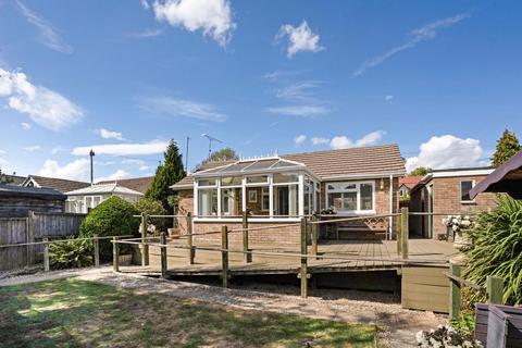 2 bedroom detached bungalow for sale, Glen Close, Shipston-on-stour, CV36 4ED