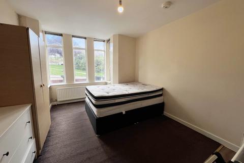 undefined, High Town Road, Luton LU2