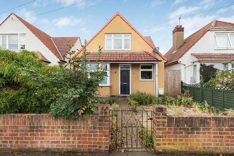 undefined, Carrington Avenue, Whitton TW3