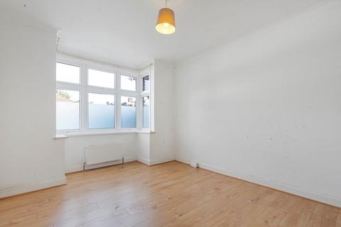 undefined, Carrington Avenue, Whitton TW3