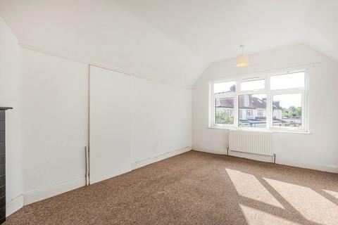 undefined, Carrington Avenue, Whitton TW3