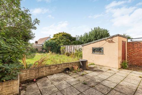 undefined, Carrington Avenue, Whitton TW3