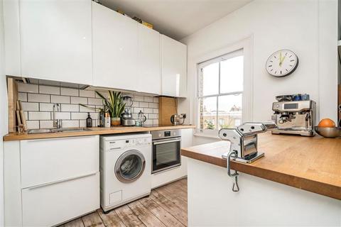 1 bedroom flat for sale, Lewisham Way, London SE14