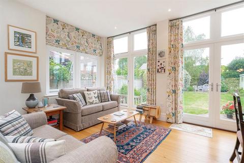 undefined, Cromwell Road, Teddington TW11