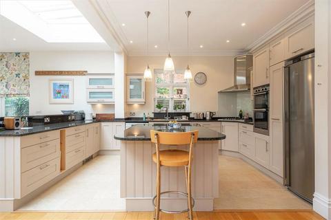 undefined, Cromwell Road, Teddington TW11