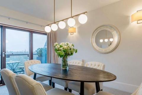 5 bedroom flat to rent, Strathmore Court, Park Road, London