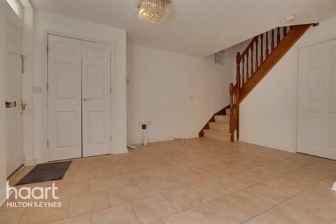 4 bedroom terraced house to rent, Ripley Close, Kingsmead