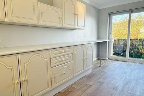 undefined, Scaltback Close, Newmarket