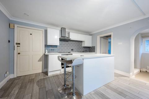 1 bedroom flat to rent, Cadogan Road, Surbiton, KT6