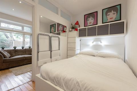 undefined, Wyke Road, Raynes Park SW20