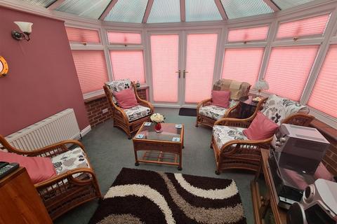 2 bedroom semi-detached bungalow for sale, Northfield Close, Aldershot