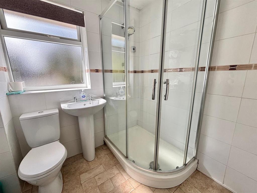 Shower room.jpg