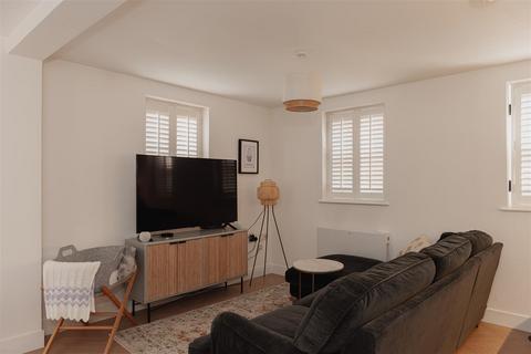 1 bedroom maisonette for sale, Bell Street, Reigate
