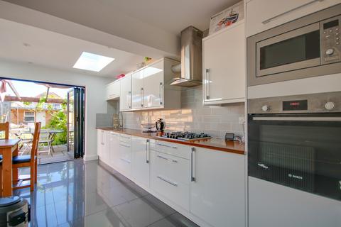 undefined, SHOLING! EXTENDED! WOW FACTOR KITCHEN DINER!