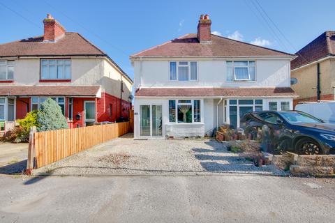 undefined, SHOLING! EXTENDED! WOW FACTOR KITCHEN DINER!