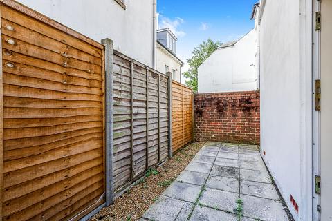 1 bedroom flat to rent, Hampshire Terrace, Portsmouth PO1