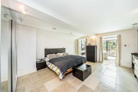4 bedroom house for sale, Highgate West Hill, London N6