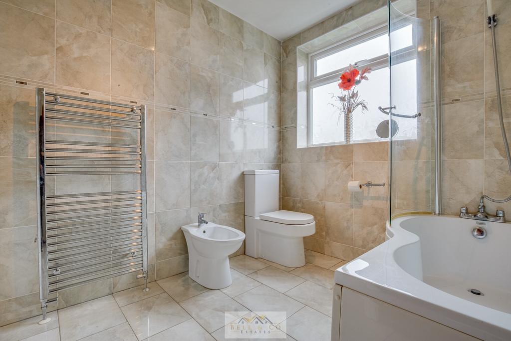 Bathroom 1.1