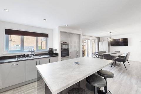 4 bedroom detached house for sale, Malham Drive, Harrogate