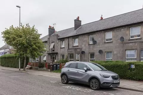 4 bedroom apartment for sale
