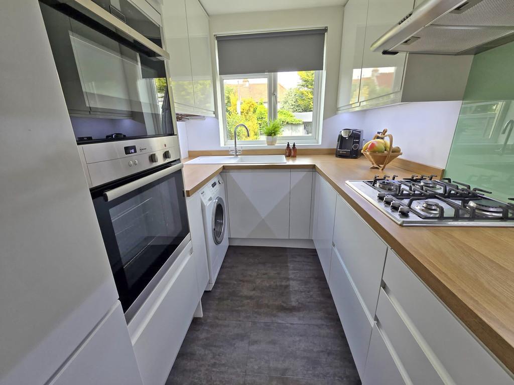 Kitchen (2)