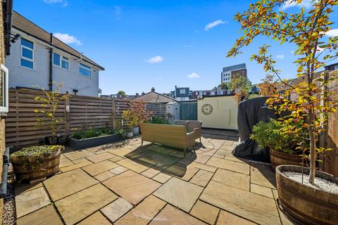 undefined, Headley Avenue, Wallington