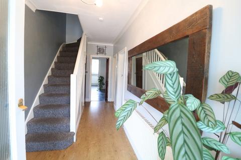 4 bedroom semi-detached house for sale, Westbourne Road, Solihull B92