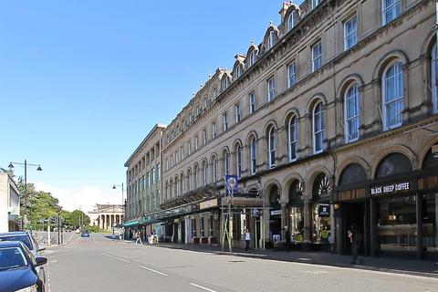 2 bedroom flat to rent, Queens Road, Clifton, Bristol