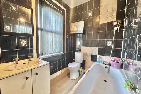 undefined, Park Road, Tranmere, Merseyside, CH42