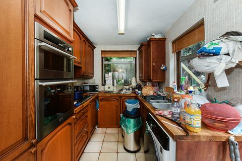 5 bedroom terraced house for sale, Brenthouse Road, London E9
