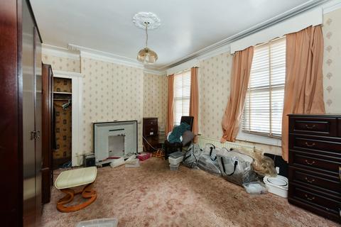 5 bedroom terraced house for sale, Brenthouse Road, London E9